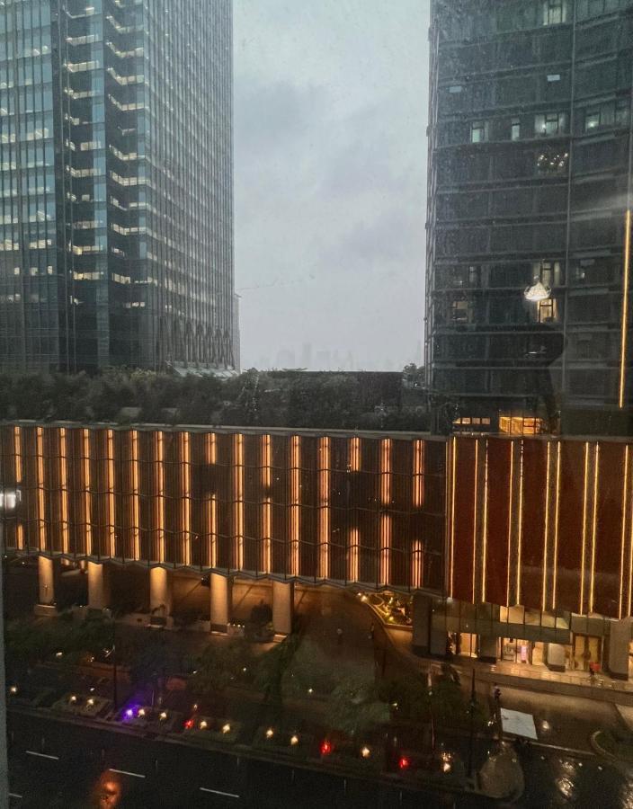 La Palazzo - Across Uptown Mall & Grand Hyatt Bgc Taguig Eksteriør billede